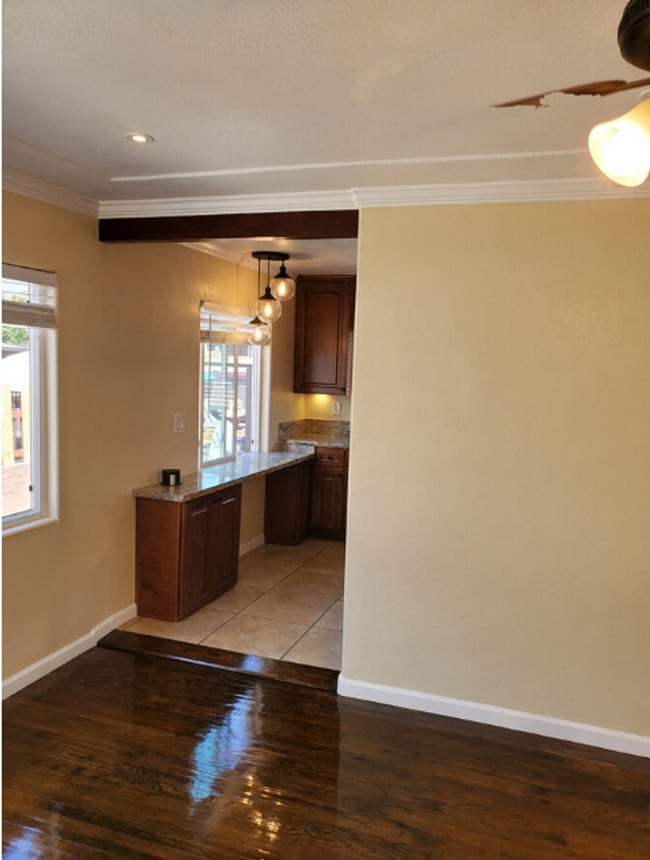 Photo - 3841-3845 Superior Street Unit 3841