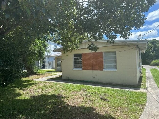 Charming 1/2 duplex in the heart of Orlando - Charming 1/2 duplex in the heart of Orlando Casa