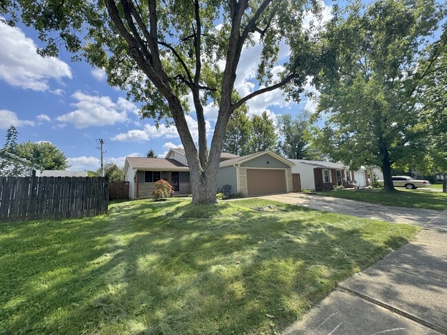 824 Ivy Brush Ct