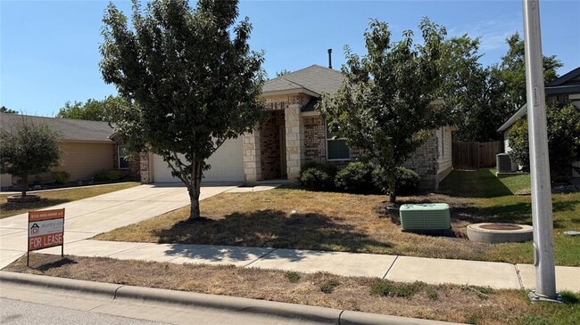 Photo - 804 Red Tails Dr