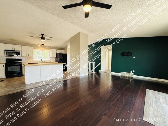 Photo - 1970 Bula Dr