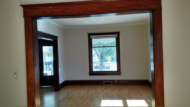 Photo - 517 N Morrison St