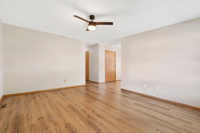 Photo - 1324 N Forest Ave