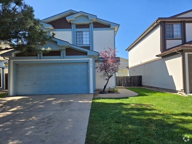 Building Photo - Three bedroom home in Franklin Square