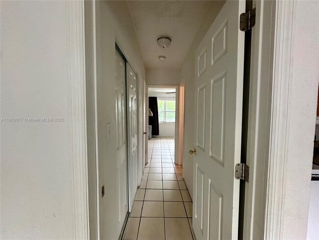 Photo - 3100 NE 9th St Unit 1