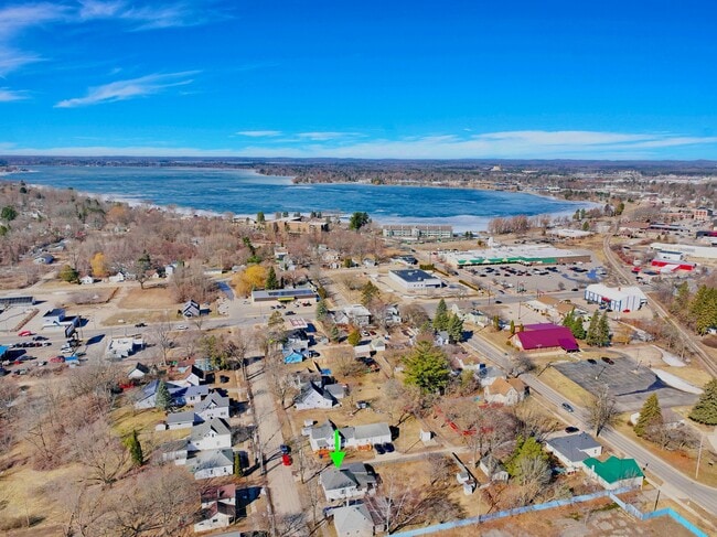Photo - 139 Mosser St