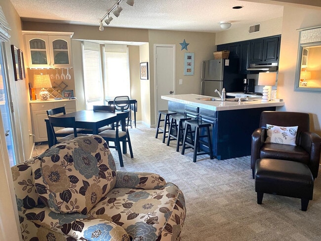 Building Photo - 1617 Live Oak Park Unit ID1248640P Rental