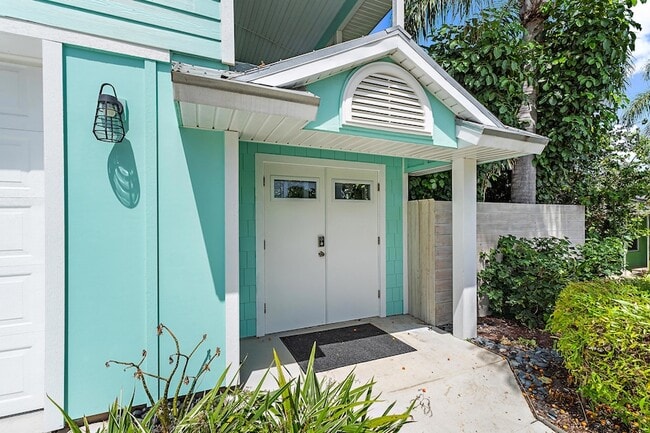 Photo - 3463 Canal Ct