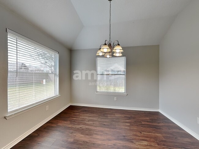 Photo - 5010 Chase Mountain Dr