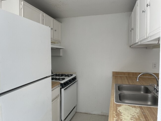 Photo - 8154 St Andrew Ln Unidad C