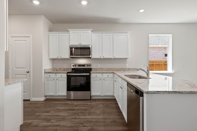 Photo - 7619 Thrips Ln