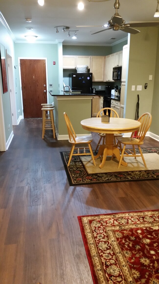 Photo - 411 W Washington St Unit #209