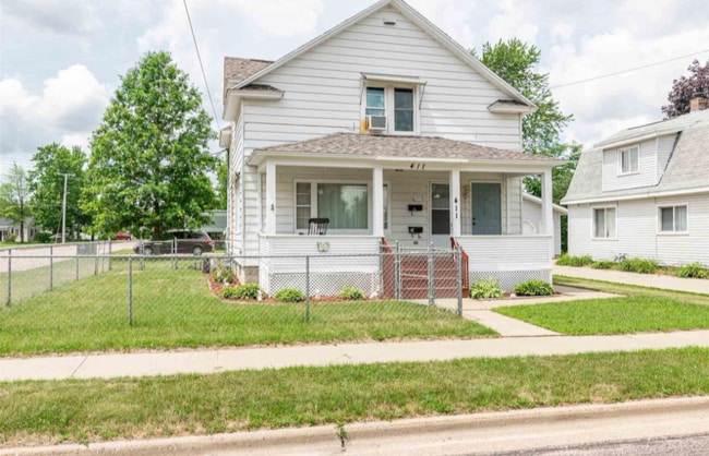 Building Photo - 411 13th St N Unit B Rental