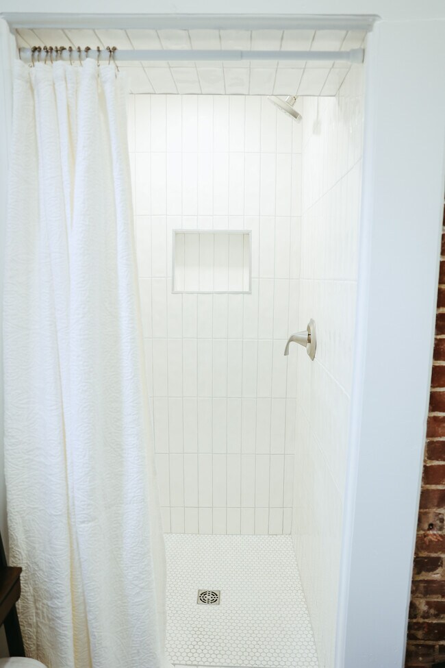 Photo - 617 N 7th St Unidad 1