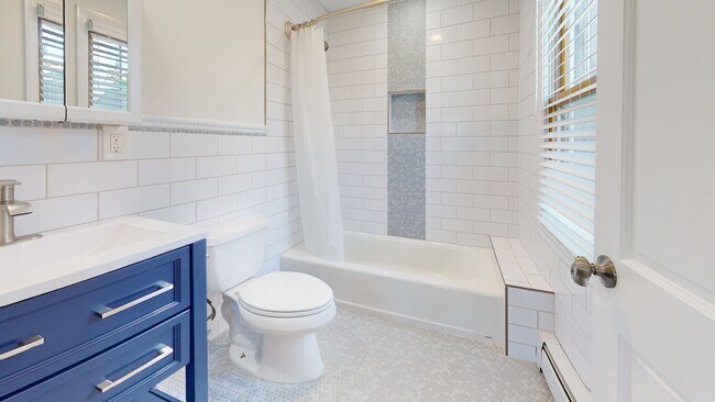 Photo - 3932 Washington St