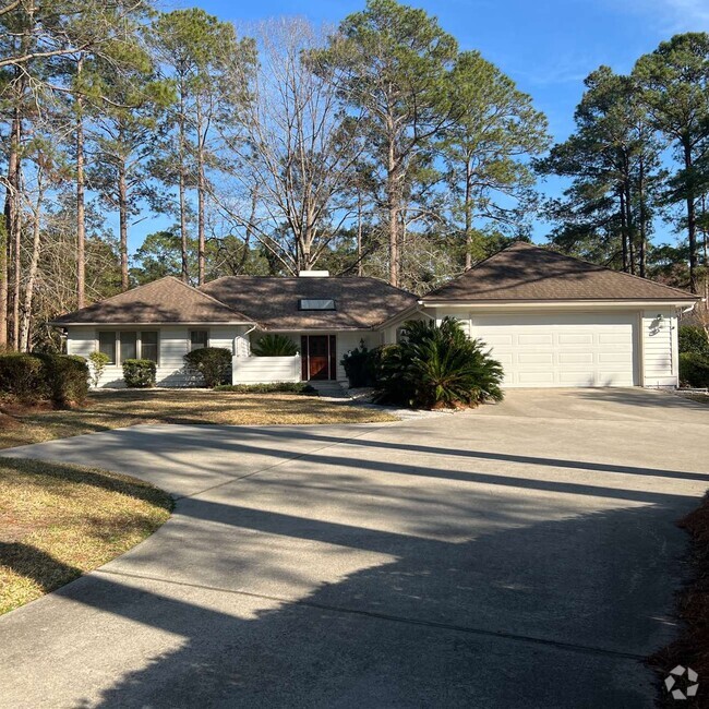 Building Photo - 196 Whiteoaks Cir Rental