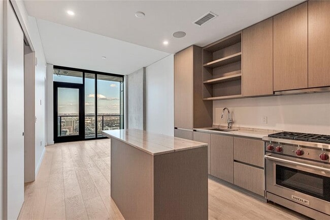 Photo - 610 Davis St Unit 4406