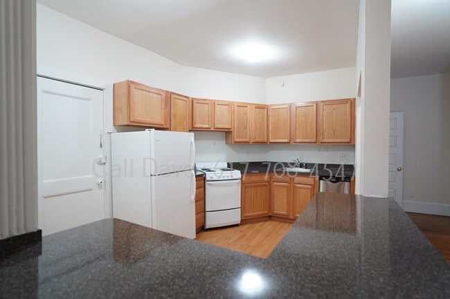 Photo - 1589 Beacon St Unidad 4
