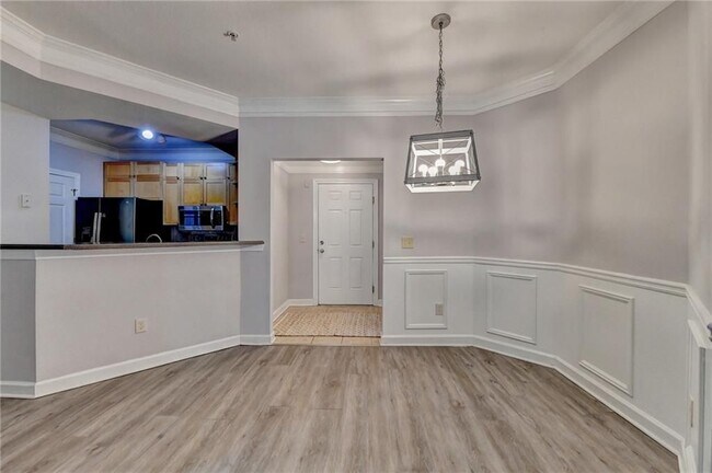 Photo - 232 Ashford Cir