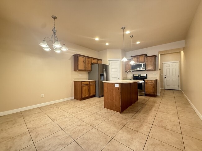 2798 Asbury Ln