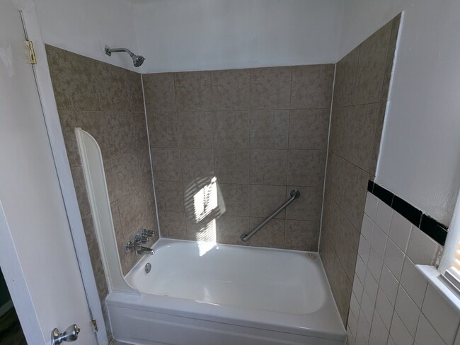 Applegate Apartments