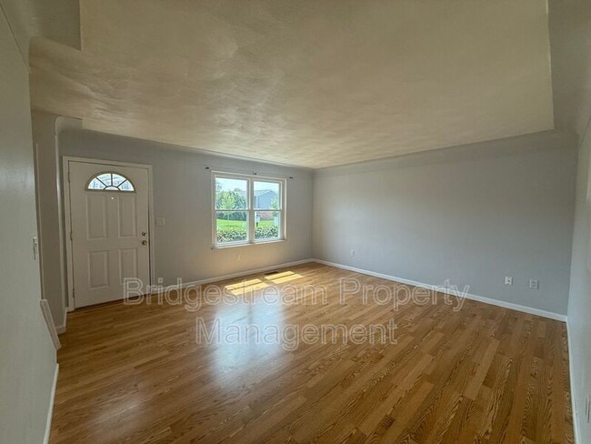 Photo - 3851 Hillsboro Dr