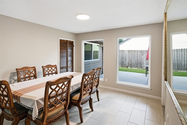 Photo - 3502 Plum Brook Ln
