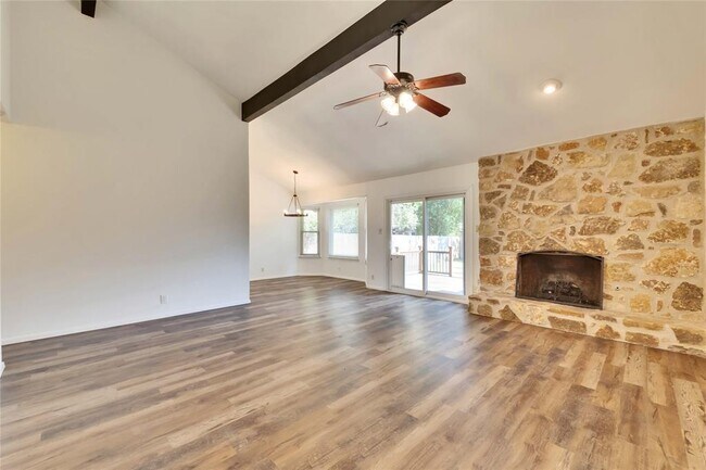 3411 Monument Dr