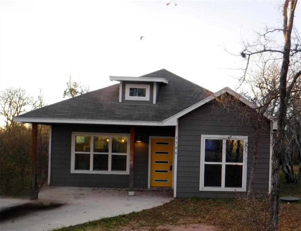 Photo - 1506 Packsaddle Trail