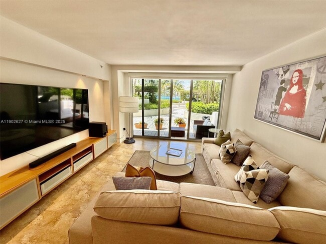 Building Photo - 1500 Bay Rd Unit 122s