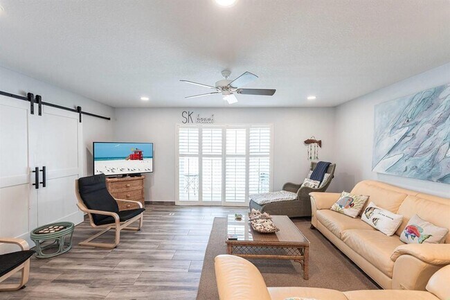 Photo - 6154 Midnight Pass Rd Unit 202