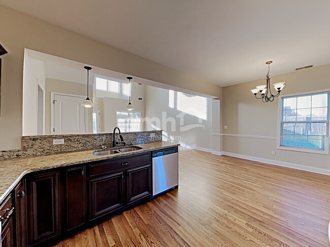 Photo - 112 Buster St