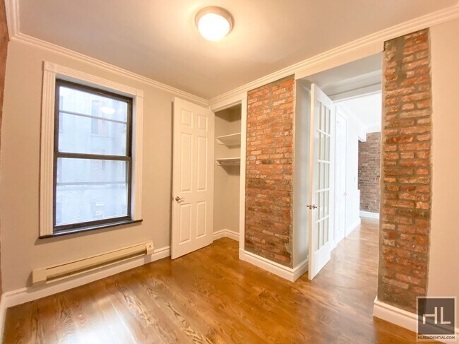 Photo - East 18th Street Unidad 3B