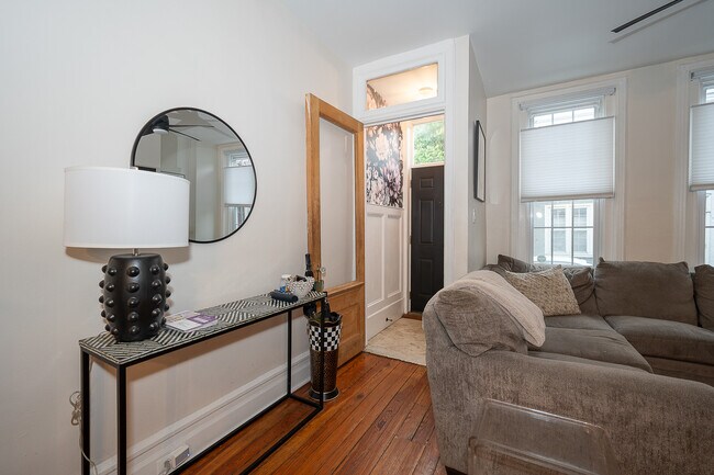 Photo - 759 N Judson St