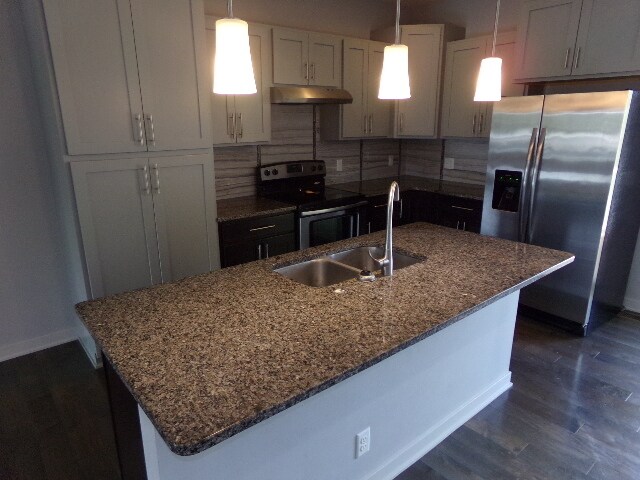 Photo - Awesome Townhome Near 56th and Pine Lake Road