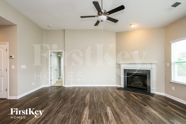 Photo - 136 Avalon Reserve Dr