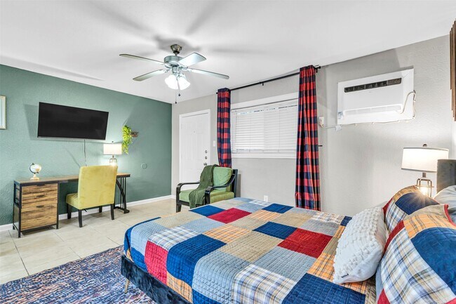 Photo - 1840 Richmond Ave. Unit 08