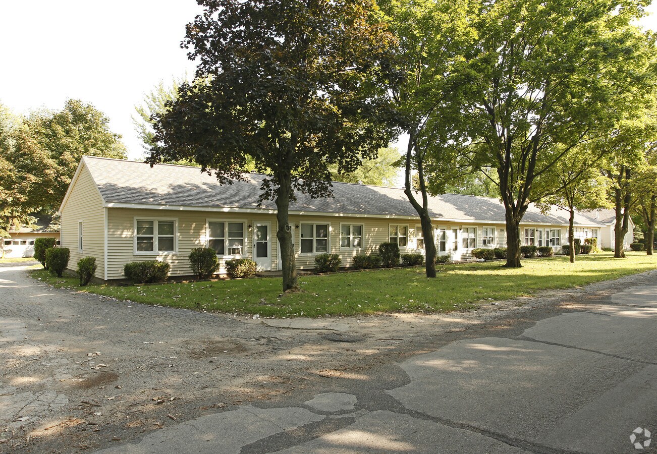 Photo - 2203 Clark Dr Apartments