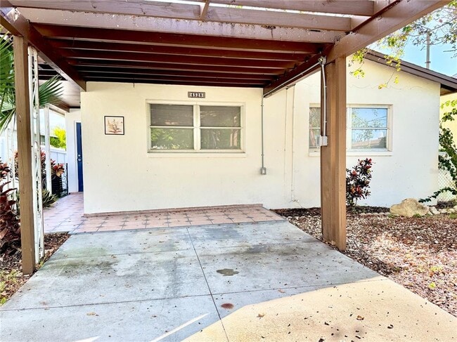 Building Photo - 4528 Floramar Terrace