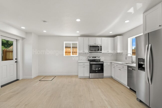 Photo - 1503 E Marietta Ave