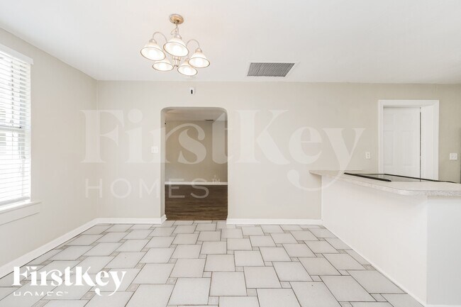 Photo - 7309 N Dartmouth Ave