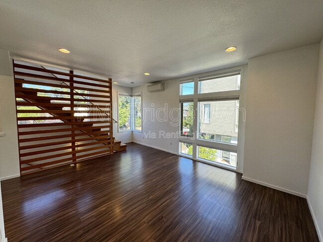 Building Photo - 1242 N Morgan St