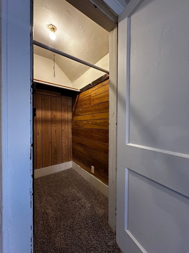 Photo - 1020 Berner St