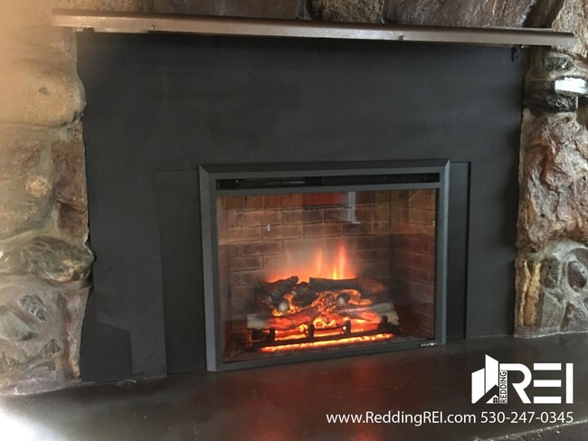 850 Locust St