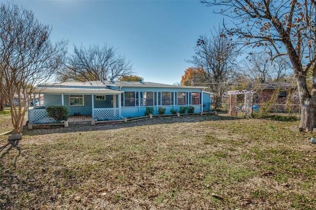 Photo - 1701 Merrywood Way