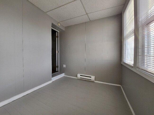 Photo - 8348 S Maryland Ave Unidad 3