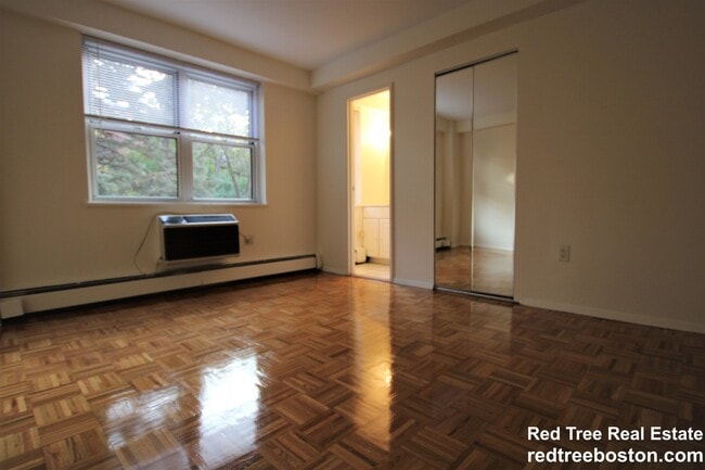 175 Freeman St Unit 722