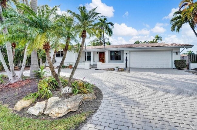 612 Hibiscus Dr