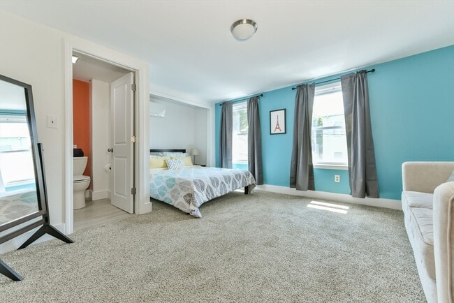 Photo - 158 Everett St Apartment Unit 3