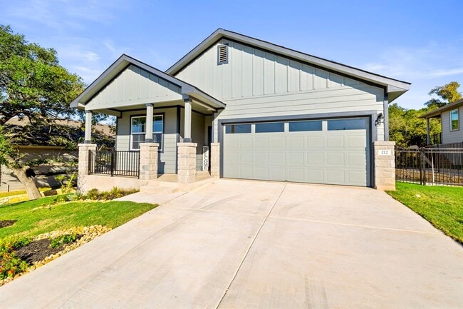 Photo - 212 Florenz Ln